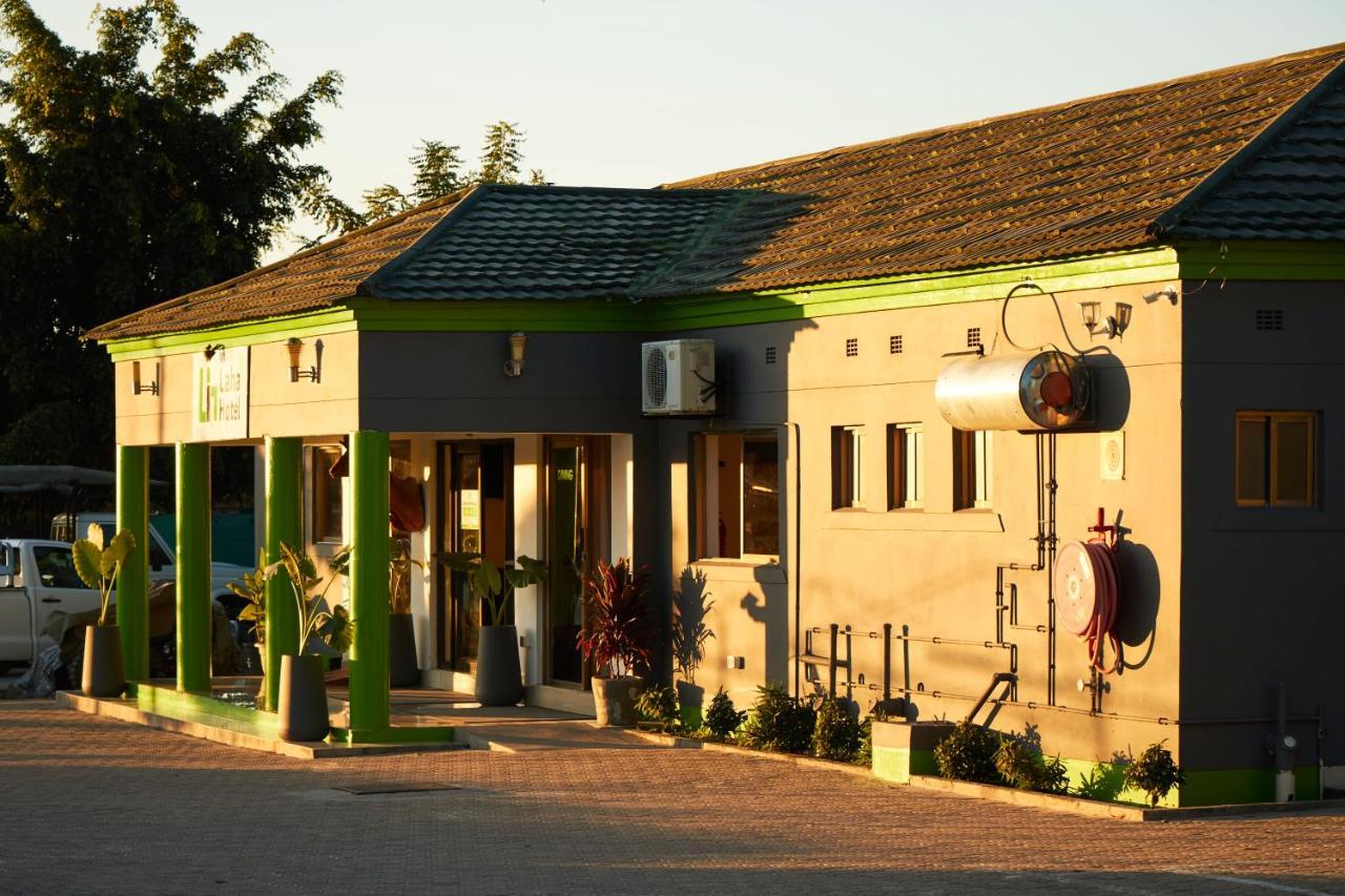 Laha Hotel Маун Екстер'єр фото