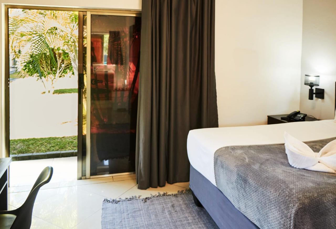 Laha Hotel Маун Екстер'єр фото