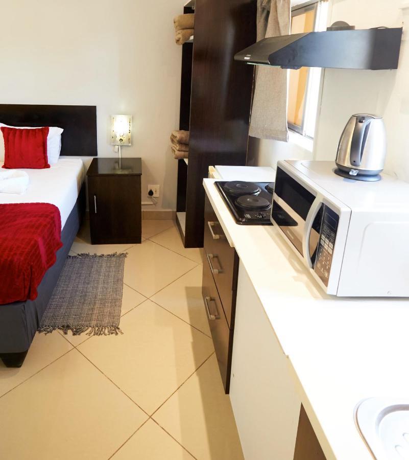 Laha Hotel Маун Екстер'єр фото