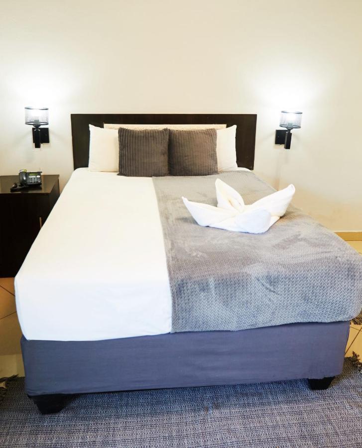 Laha Hotel Маун Екстер'єр фото