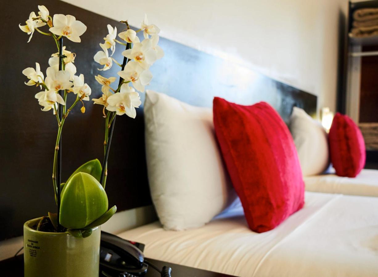Laha Hotel Маун Екстер'єр фото
