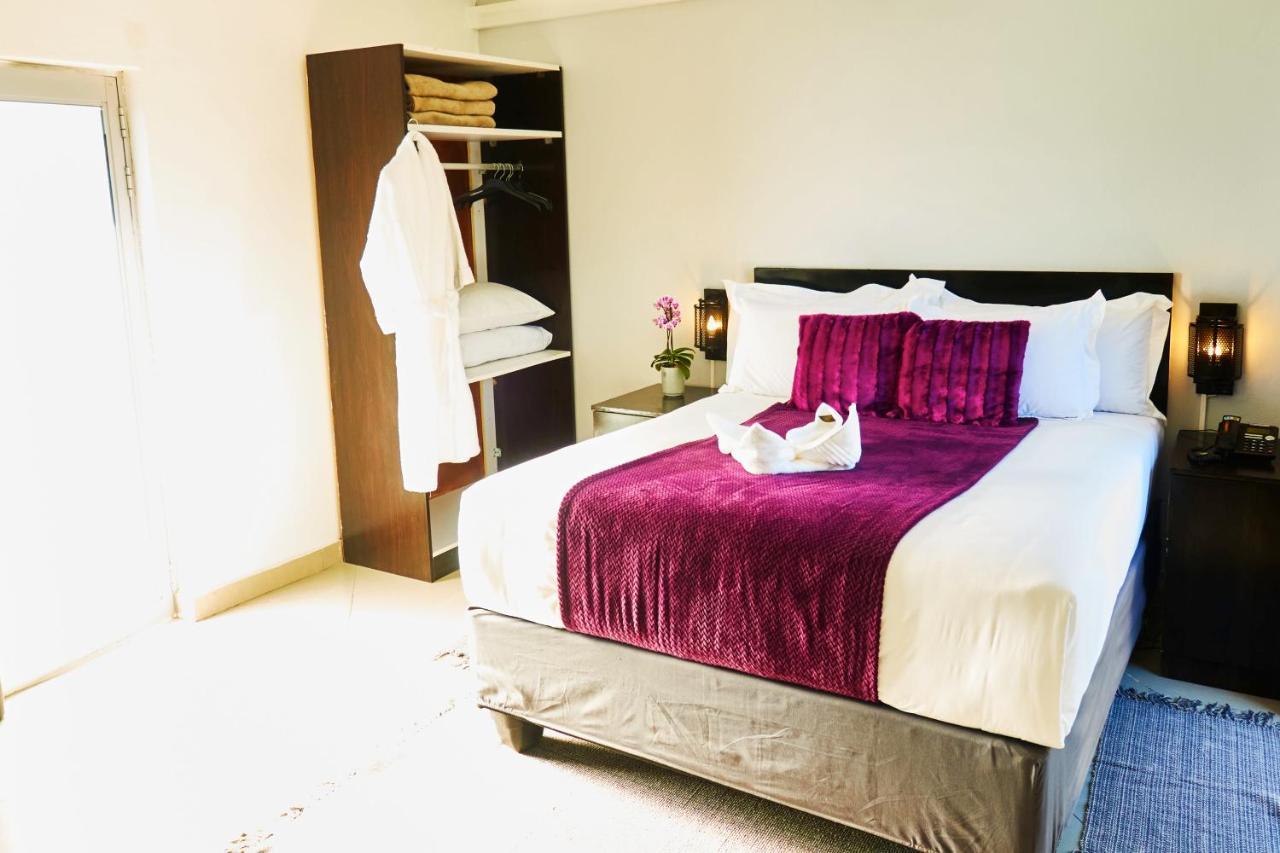 Laha Hotel Маун Екстер'єр фото
